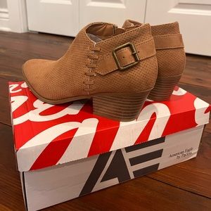 NWT Women’s American Eagle Michalls Bootie